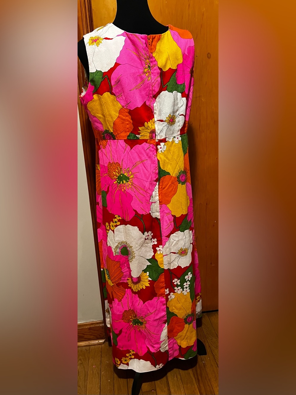 Hawaiian 60’s vintage Pink Floral Maxi Dress with Bold Multi-Color Blooms
